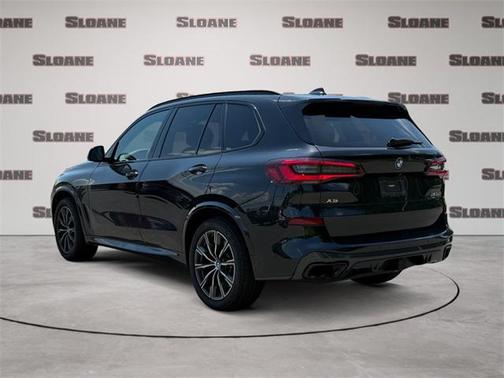 2022 BMW X5 M50i