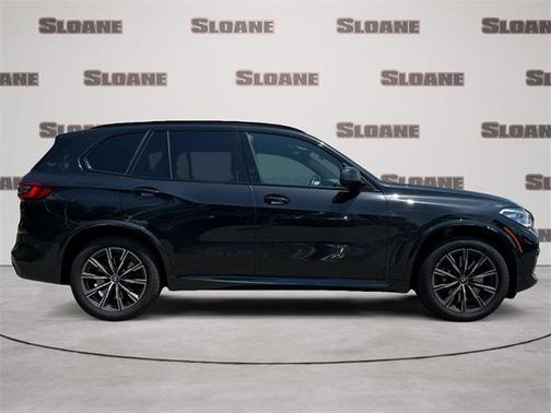 2022 BMW X5 M50i