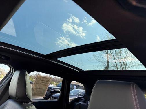 Mineral White Metallic 2026 BMW X1 xDrive28i