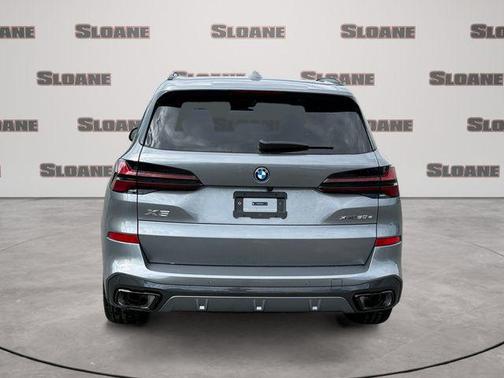 Skyscraper Grey Metallic 2026 BMW X5 PHEV xDrive50e
