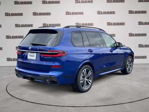 Marina Bay Blue Metallic 2026 BMW X7 M60i