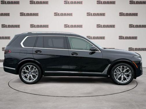 Black Sapphire Metallic 2026 BMW X7 xDrive40i