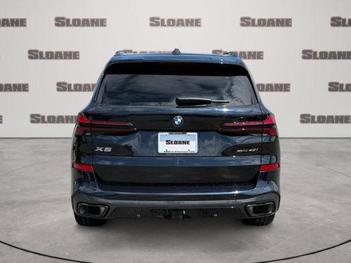 Carbon Black Metallic 2026 BMW X5 xDrive40i
