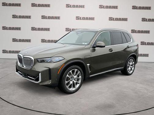 Manhattan Green Metallic 2026 BMW X5 PHEV xDrive50e