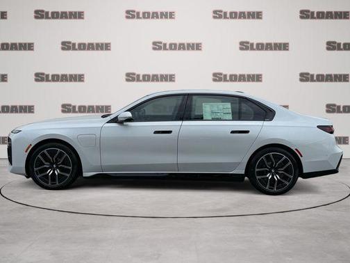 Mineral White Metallic 2026 BMW 750e i xDrive