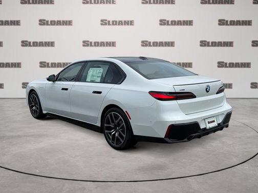 Mineral White Metallic 2026 BMW 750e i xDrive