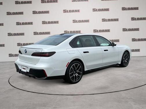 Mineral White Metallic 2026 BMW 750e i xDrive