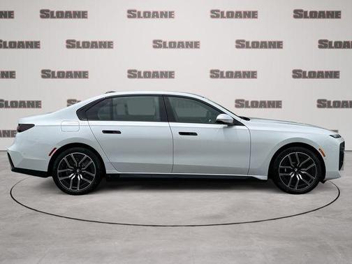 Mineral White Metallic 2026 BMW 750e i xDrive