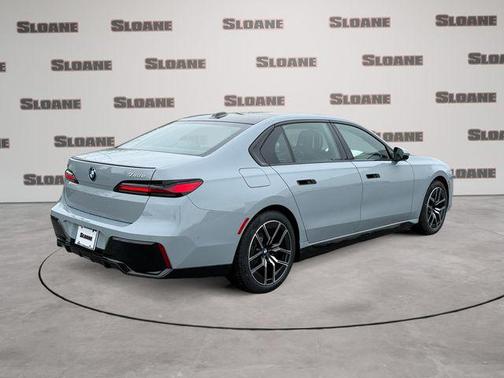 Brooklyn Grey Metallic 2026 BMW 750e i xDrive