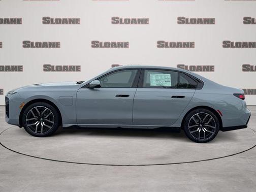 Brooklyn Grey Metallic 2026 BMW 750e i xDrive