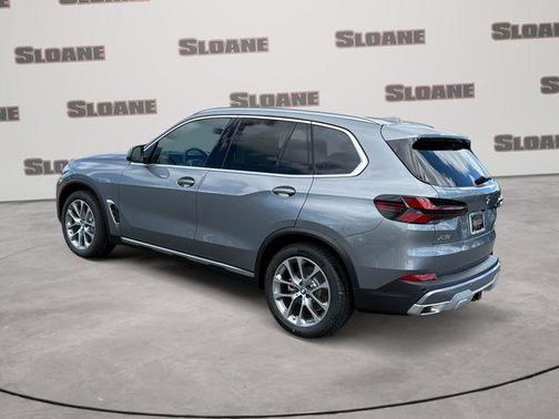 Skyscraper Grey Metallic 2026 BMW X5 xDrive40i