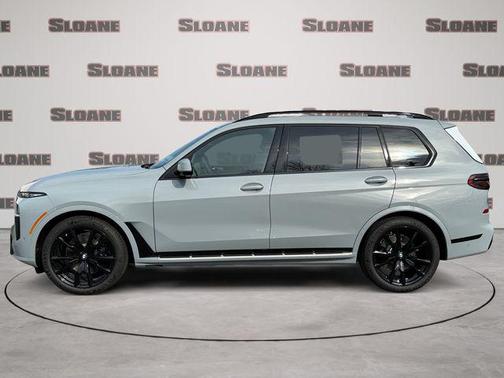 Brooklyn Grey Metallic 2026 BMW X7 xDrive40i