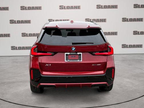 Vegas Red Metallic 2026 BMW X1 xDrive28i