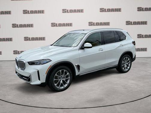 Mineral White Metallic 2026 BMW X5 xDrive40i