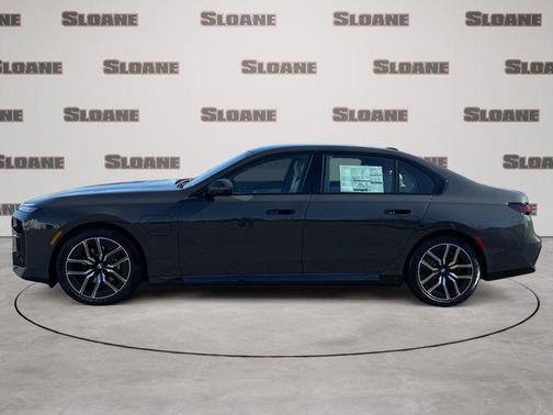 Dravit Grey Metallic 2026 BMW 750e i xDrive