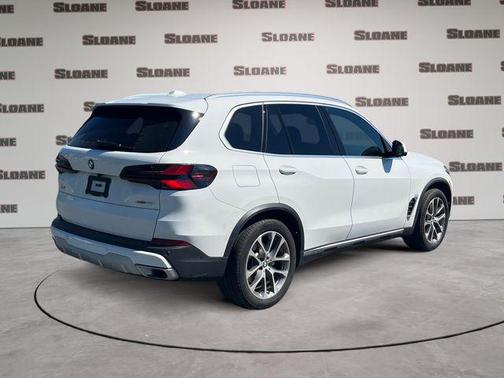 Alpine White 2024 BMW X5 xDrive40i