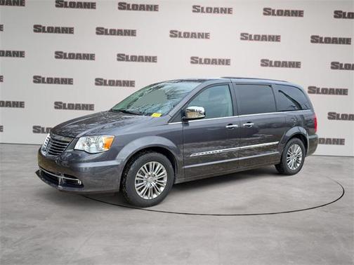2016 Chrysler Town & Country Touring-L