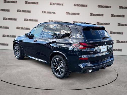 Carbon Black Metallic 2026 BMW X5 xDrive40i
