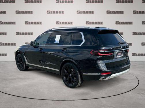 Black Sapphire Metallic 2026 BMW X7 xDrive40i