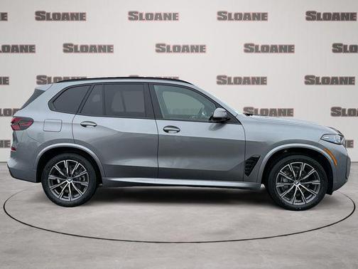 Skyscraper Grey Metallic 2026 BMW X5 xDrive40i