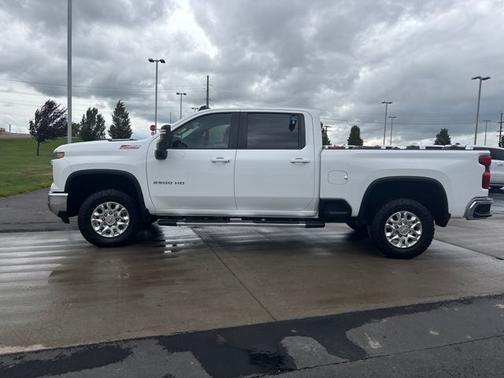Summit White 2025 Chevrolet Silverado 2500 LT