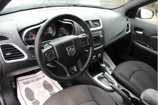 2013 Dodge Avenger SE