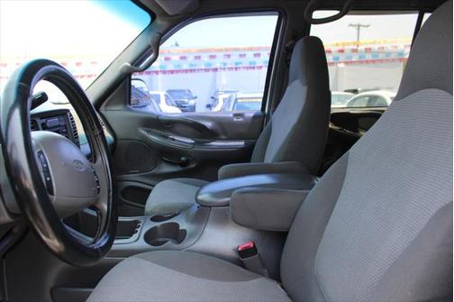 1999 Ford Expedition XLT 4WD