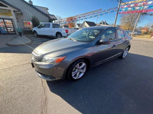 2013 Acura ILX 2.0L Technology