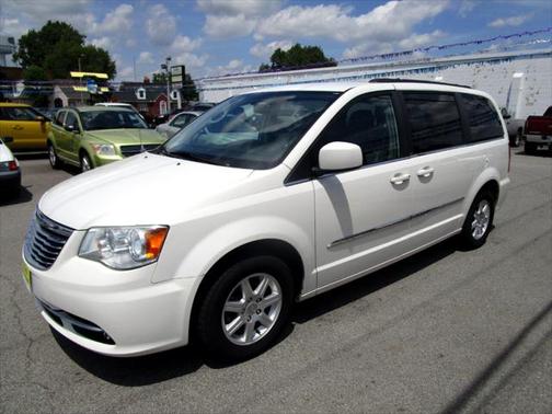 2012 Chrysler Town & Country Touring
