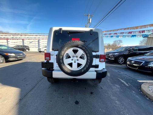2012 Jeep Wrangler Unlimited Sahara