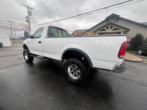 1998 Ford F-150 Base