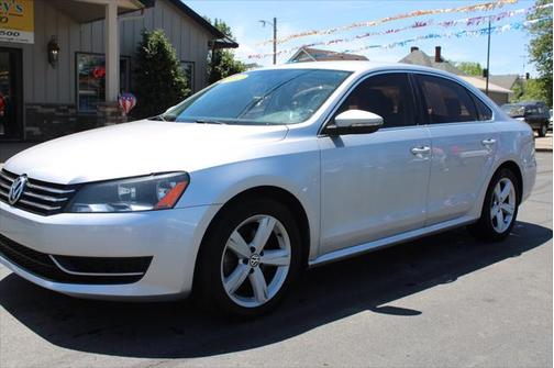 2012 Volkswagen Passat 2.5 SE