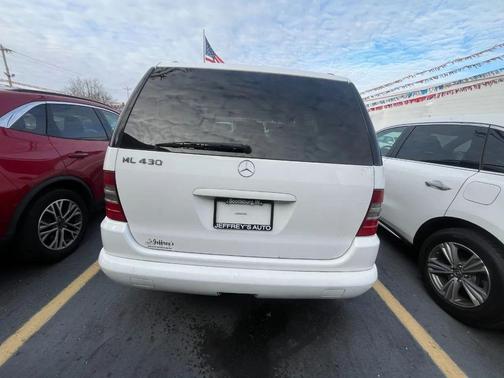 1999 Mercedes-Benz M-Class 4dr AWD 4.3L