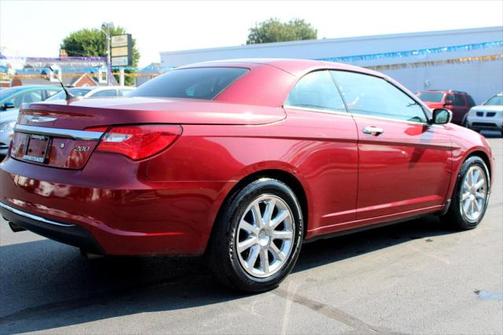 2012 Chrysler 200 Limited