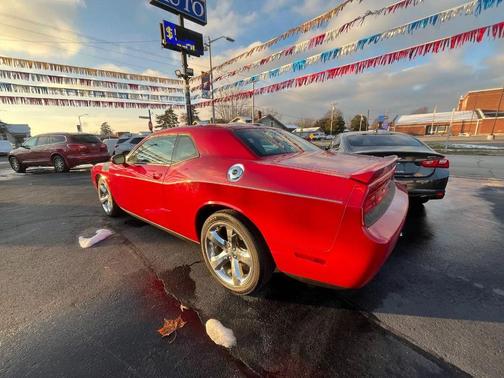 2013 Dodge Challenger SXT