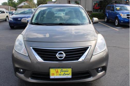 2012 Nissan Versa 1.6 S