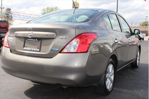 2012 Nissan Versa 1.6 S