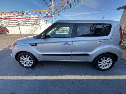 2013 Kia Soul Base