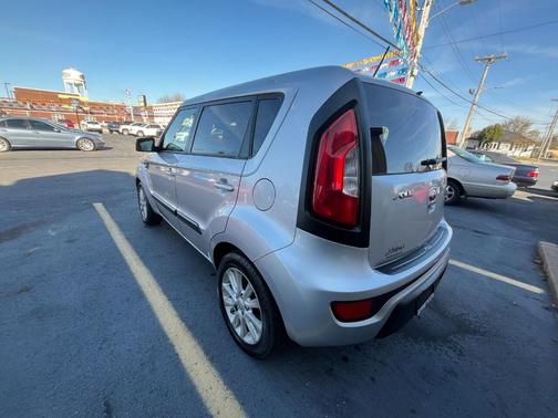 2013 Kia Soul Base