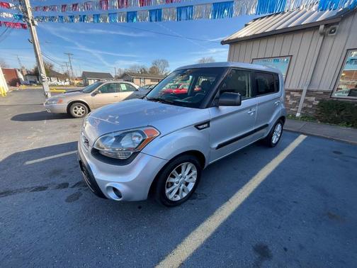 2013 Kia Soul Base