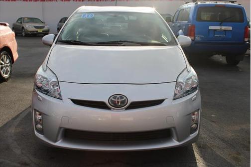 2010 Toyota Prius III
