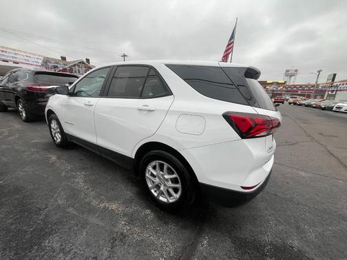2024 Chevrolet Equinox LS