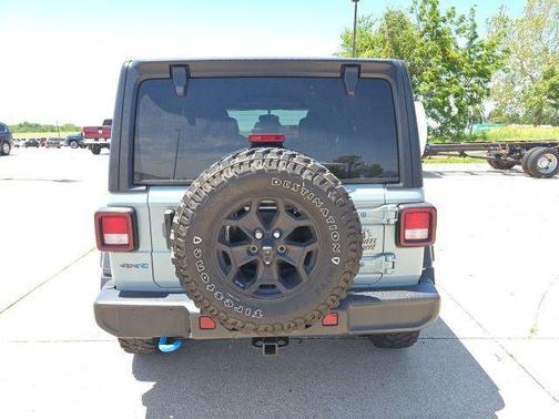 Earl Clearcoat 2023 Jeep Wrangler 4xe Base