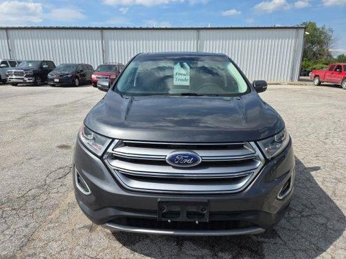 Magnetic 2018 Ford Edge Titanium