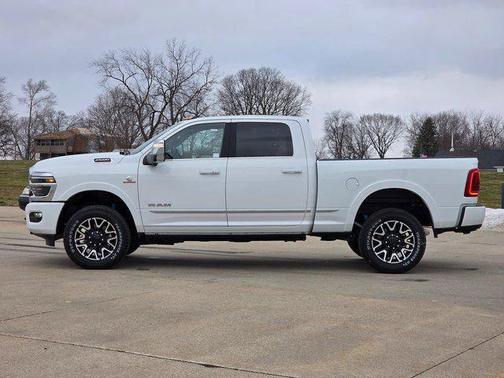 Bright White Clearcoat 2025 RAM 2500 Limited Crew Cab 4x4 6'4' Box