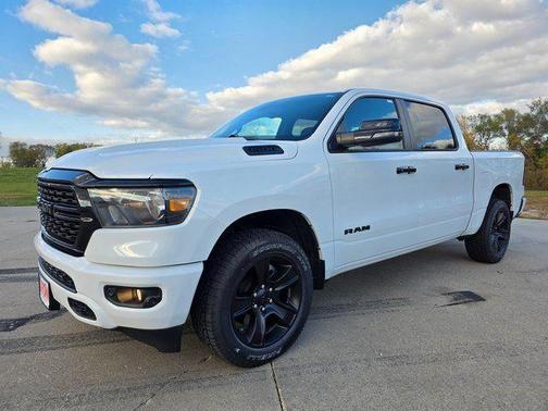 2024 RAM 1500 Big Horn Crew Cab 4x4 57' Box