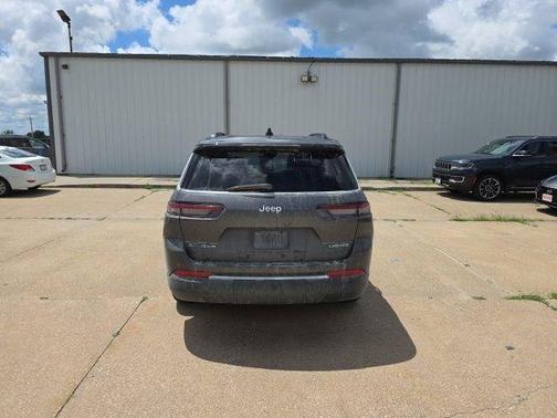 Baltic Gray Metallic Clearcoat 2022 Jeep Grand Cherokee L Limited