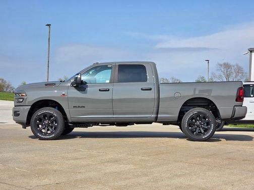 Black Clearcoat 2026 RAM 2500 Big Horn Crew Cab 4x4 6'4' Box