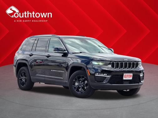 Diamond Black Crystal Pearlcoat 2022 Jeep Grand Cherokee Limited