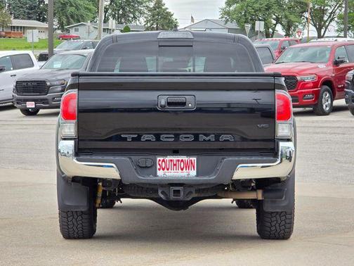 Midnight Black Metallic 2022 Toyota Tacoma SR